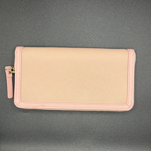 Kate Spade Hazel Court Lacey Pink Wallet Sleek Design - Picture 2 of 5